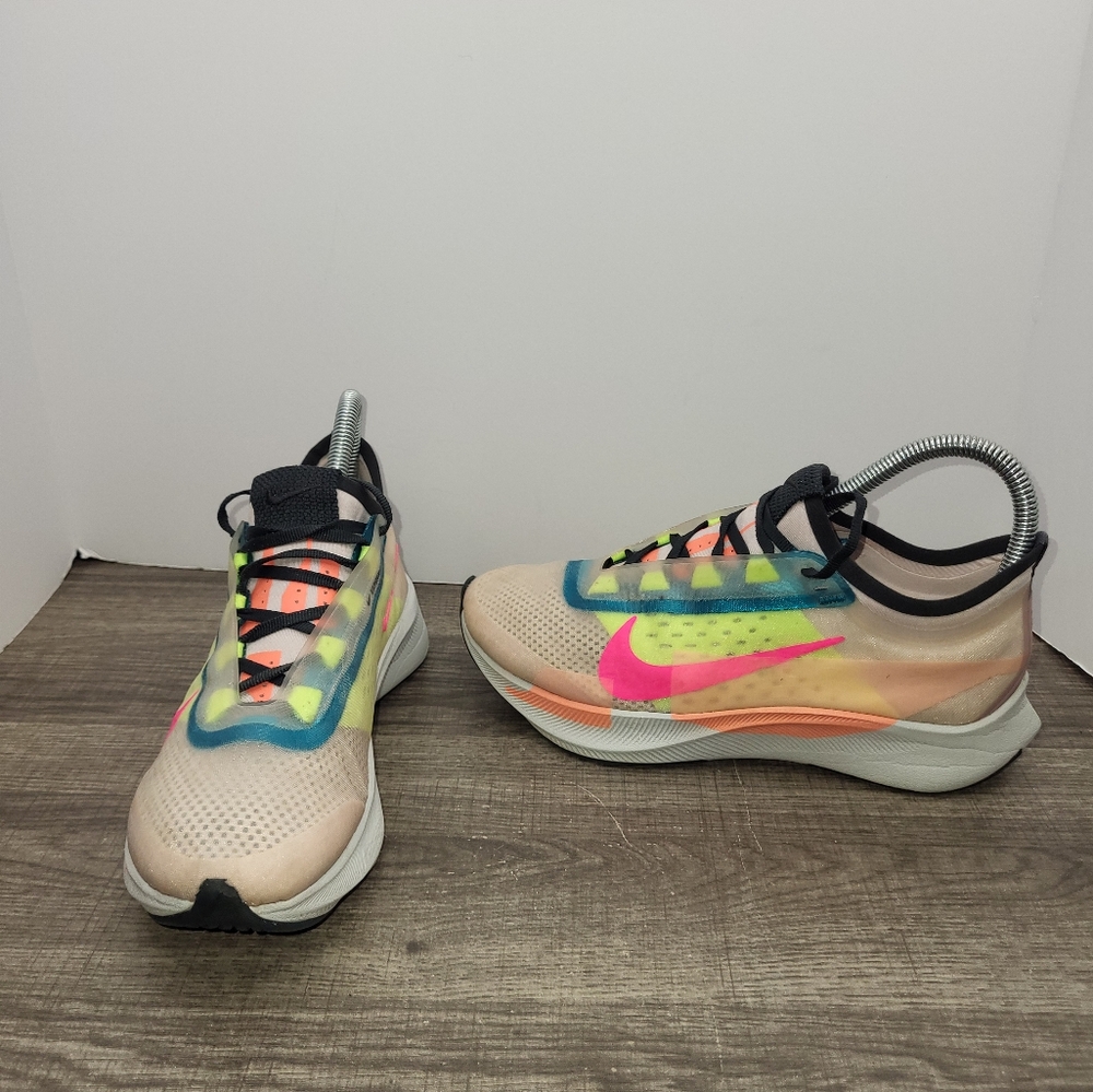 Womens Zoom Fly 3 Premium Barely Rose Pink Blast Running Shoes size 6